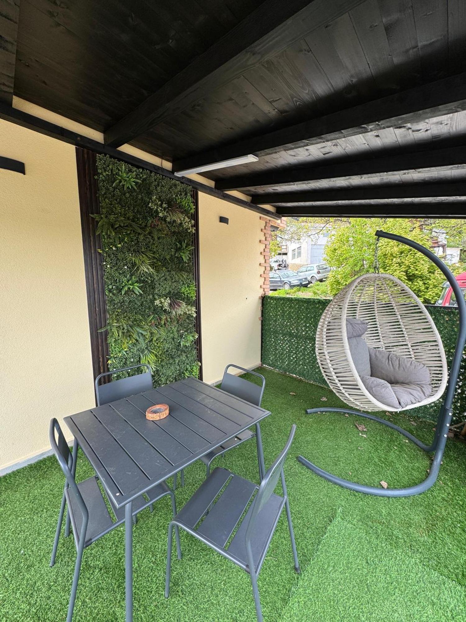 Mavrovi Anovi Villa Nur - Lake View Apartaments מראה חיצוני תמונה